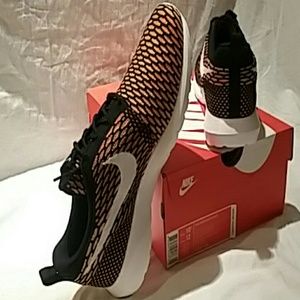 Nike Roshe NM Flyknit - Men's